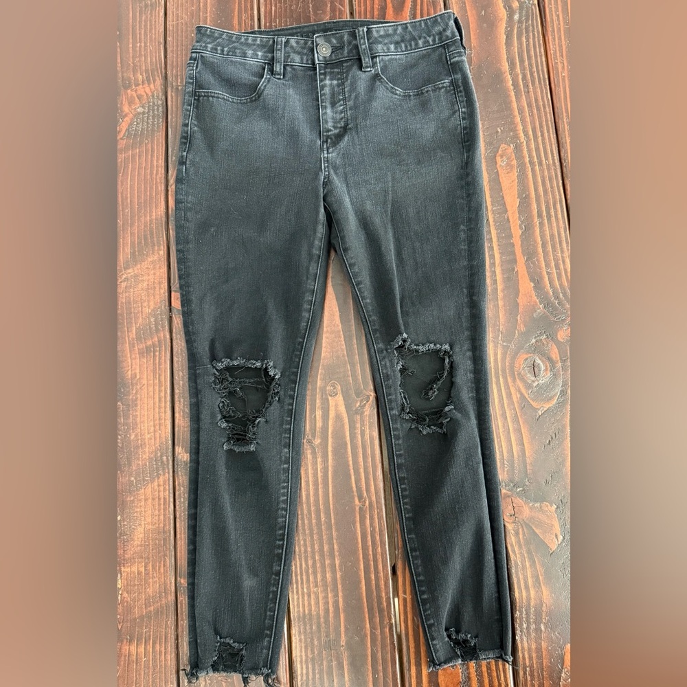 American Eagle Outfitters Black Distressed Skinny Jeans